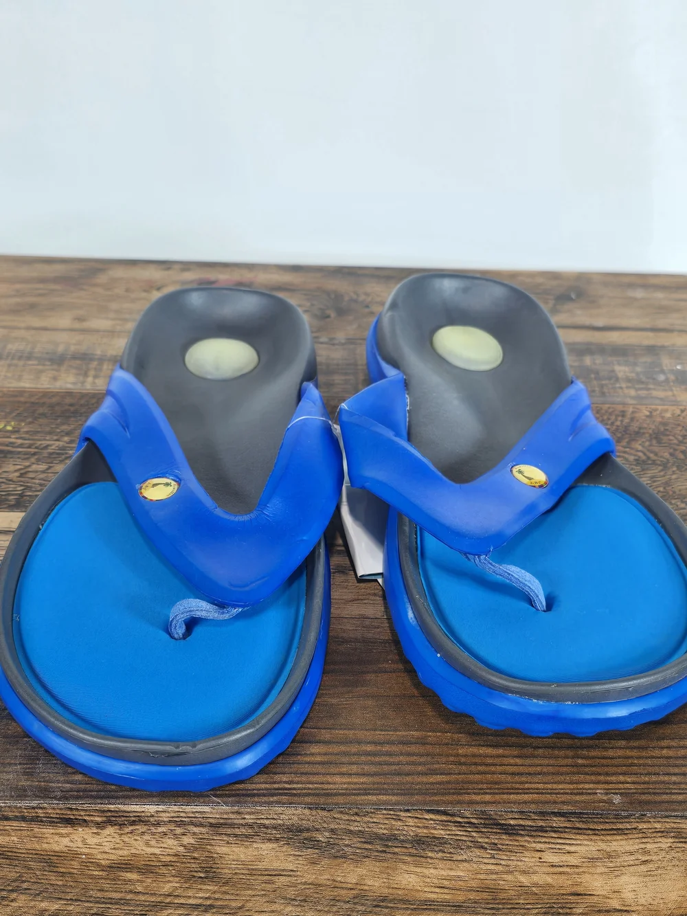 Men's Blue Sporty Flip Flop Sandals Size 9